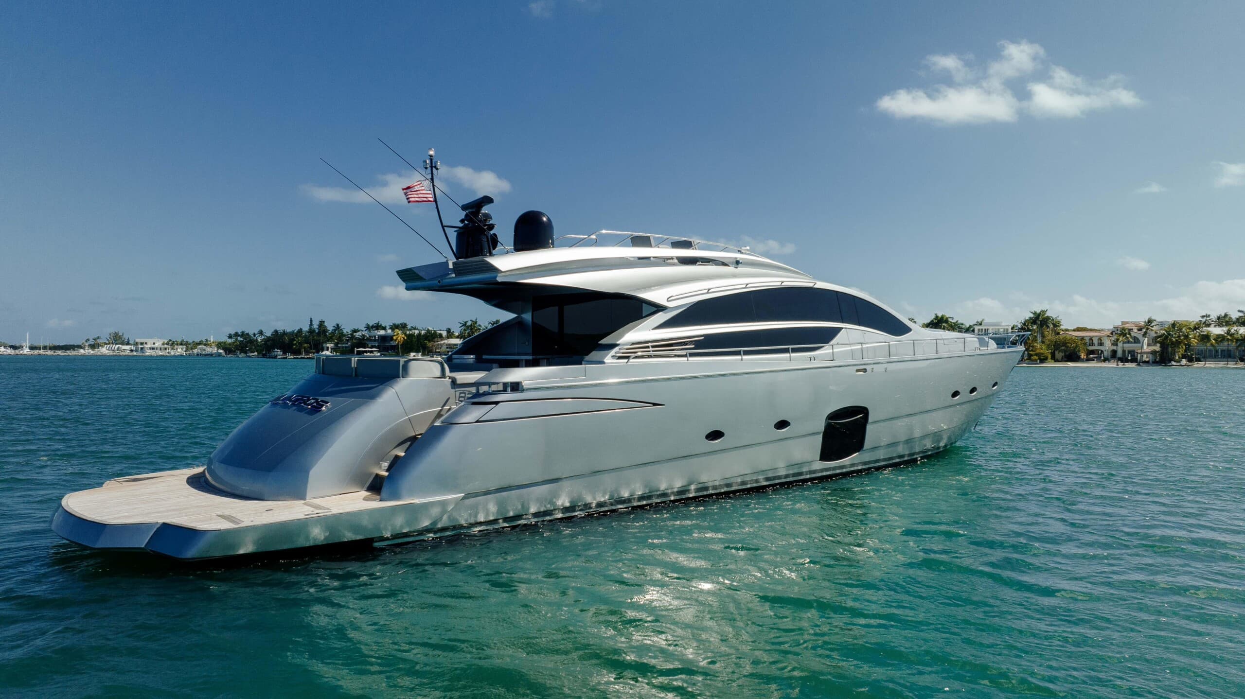 Biscayne Bay Yacht Charter: A Full-Day Itinerary