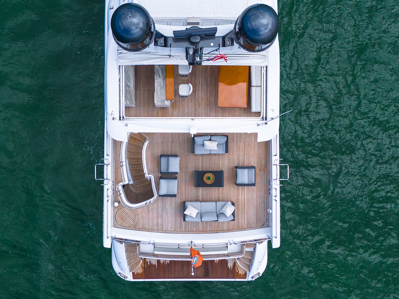 105' Azimut S — photo 3