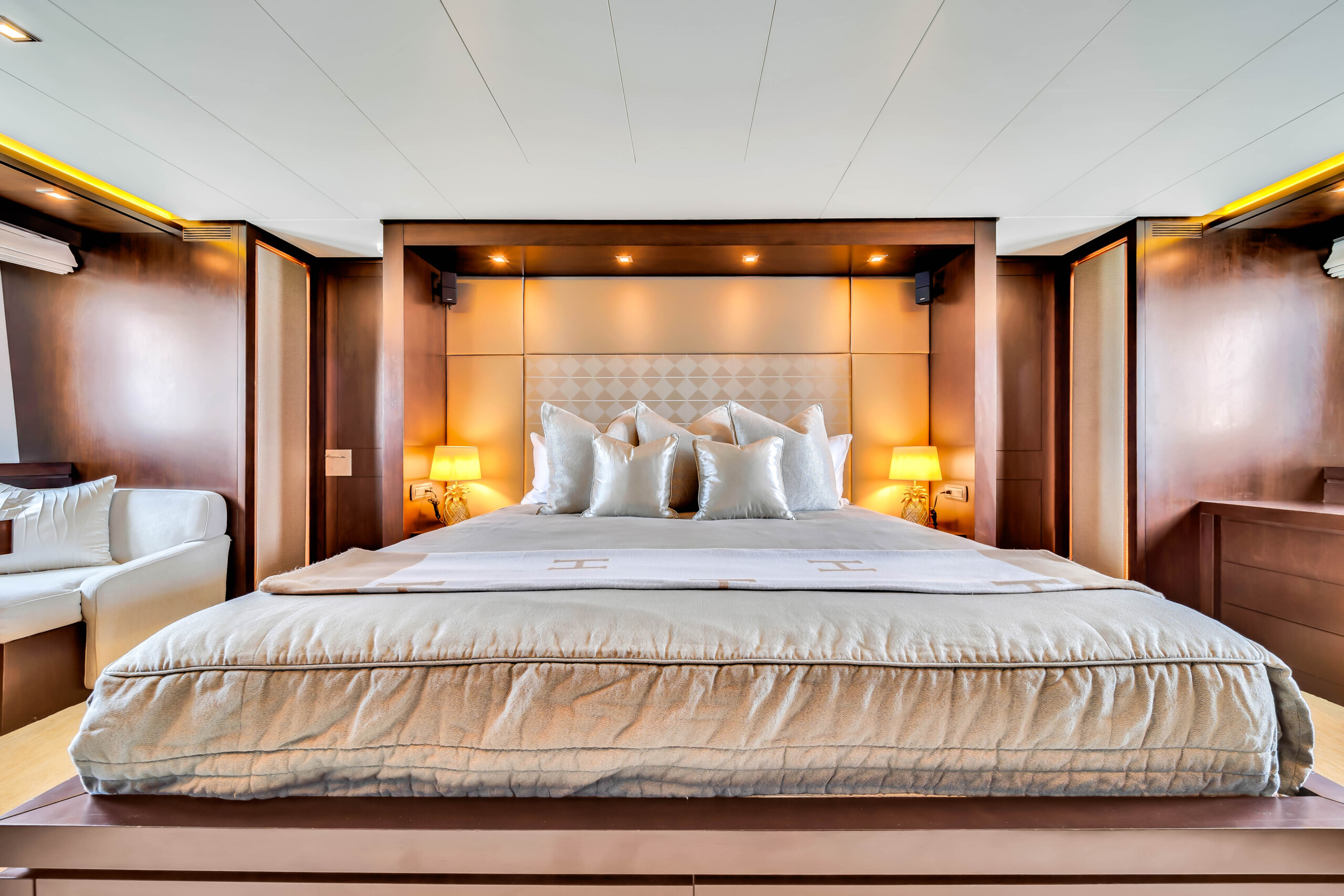 116' Azimut — photo 6