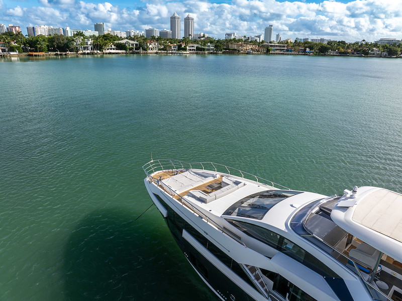 88' Azimut Grande — photo 3