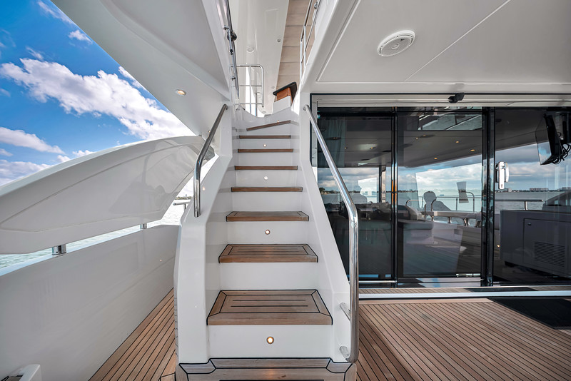 88' Azimut Grande — photo 13