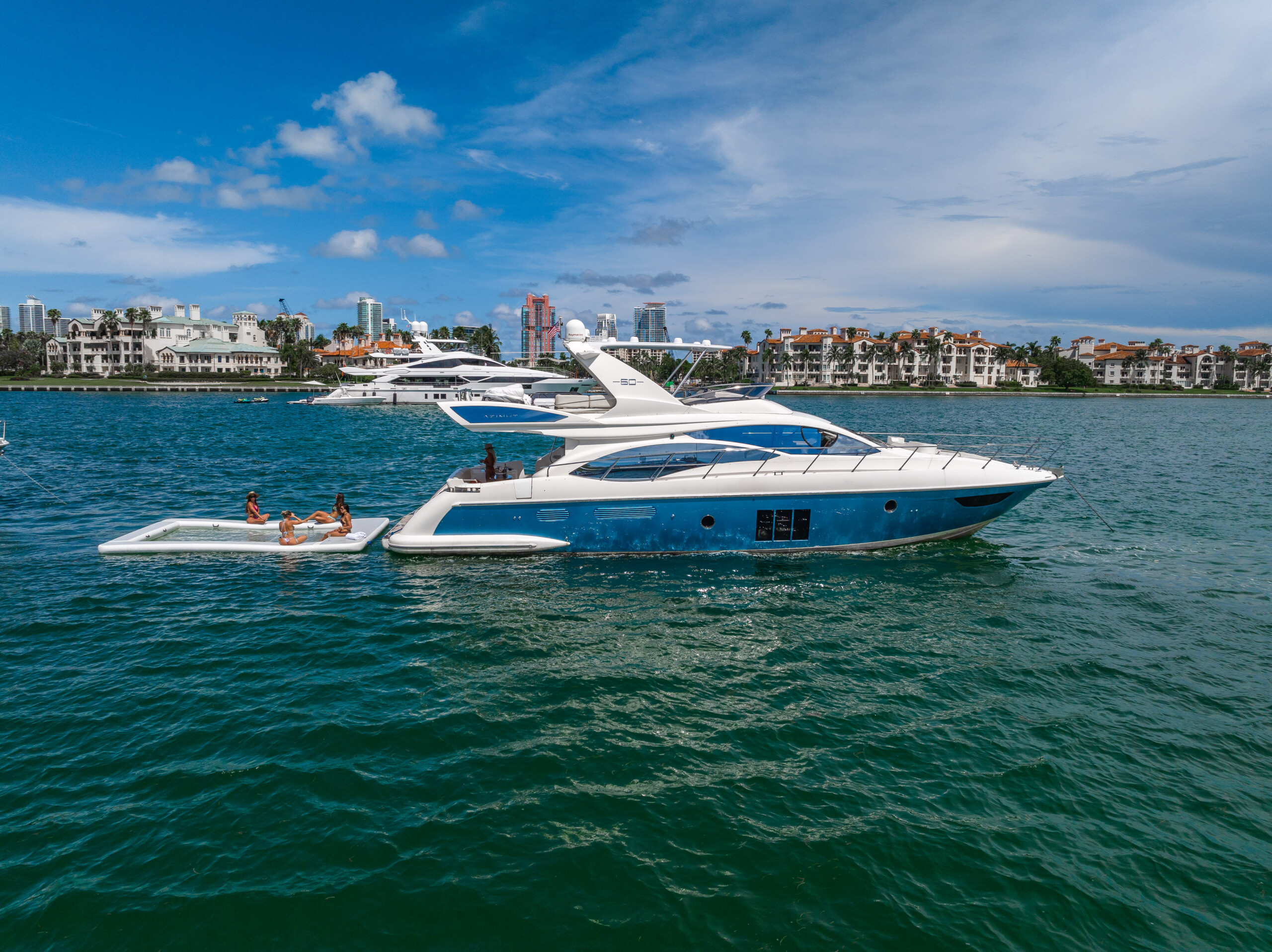 60' Azimut