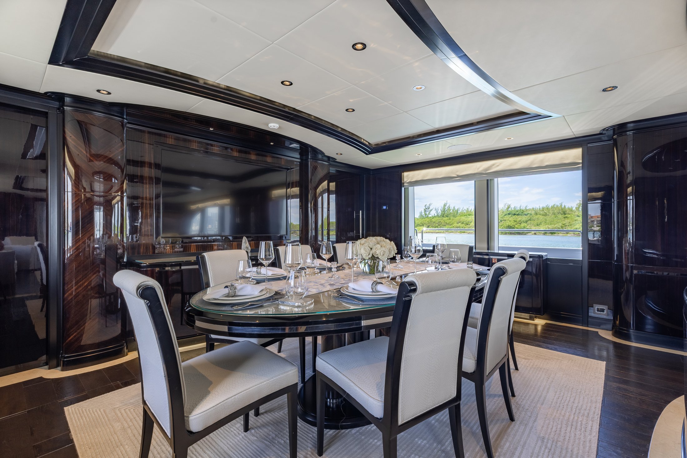125' Gulf Craft Majesty — photo 4