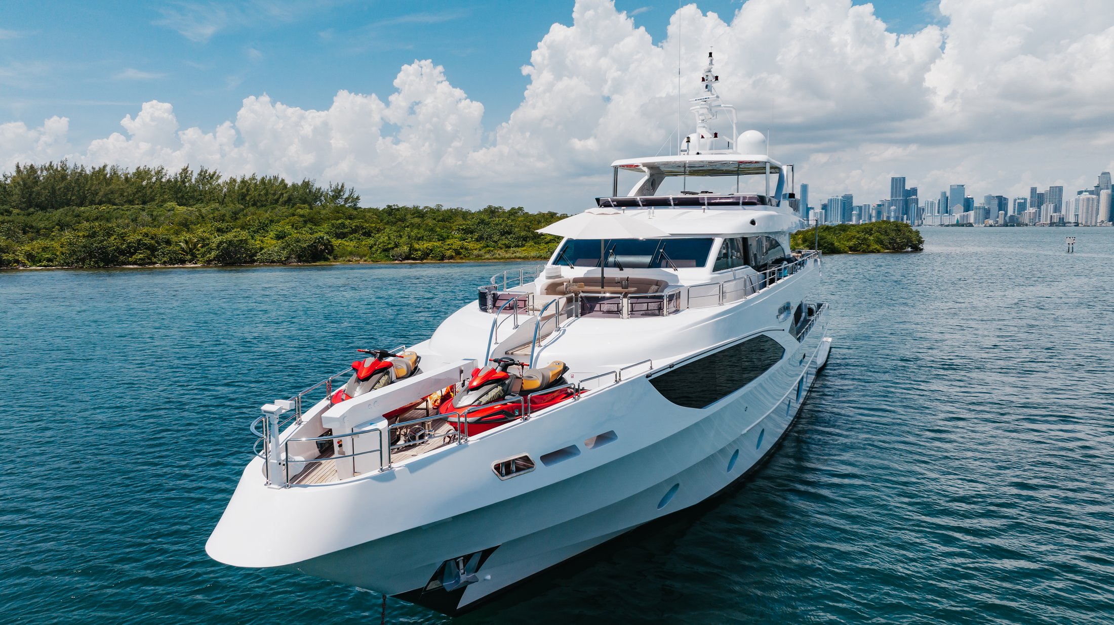 125' Gulf Craft Majesty — photo 5