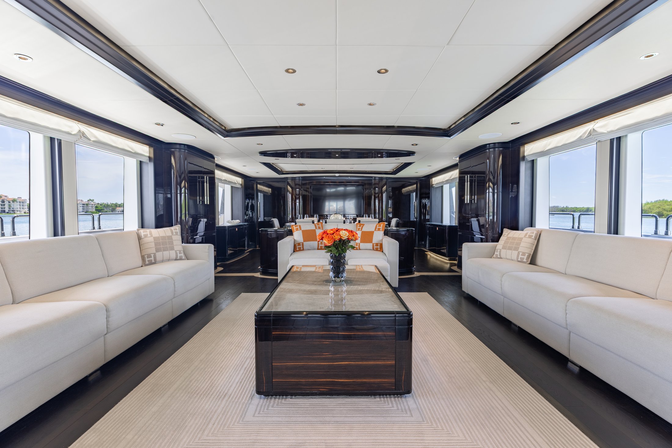 125' Gulf Craft Majesty — photo 10