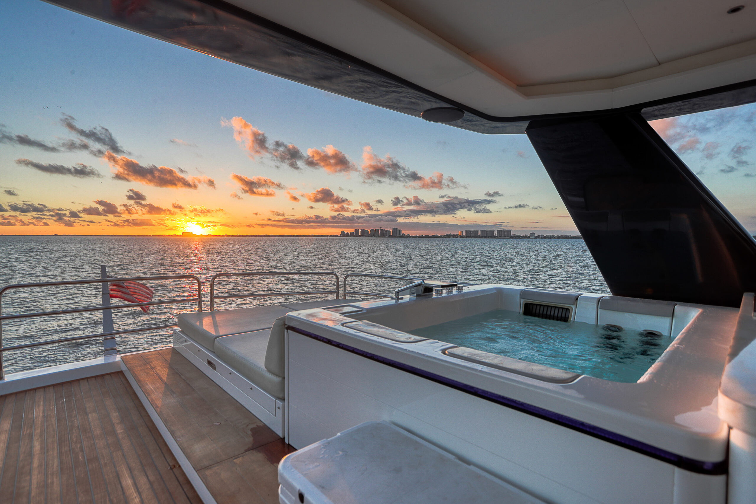 88' Sirena (New) — photo 14